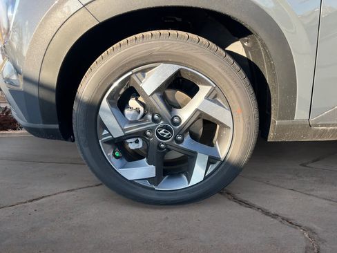 Certified 2026 Hyundai Venue SEL image 14