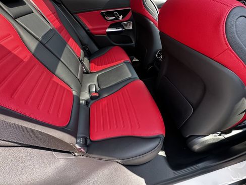 Certified 2026 Mercedes-Benz GLC 300 4MATIC image 18