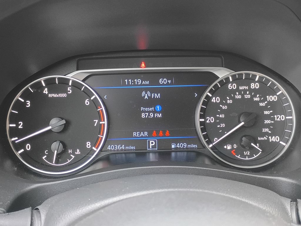 Used 2025 Nissan Altima 2.5 SV FWD image 24