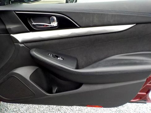 Used 2016 Nissan Maxima SR w/ Midnight Edition image 23
