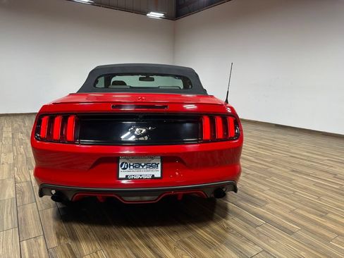 Used 2017 Ford Mustang Premium RWD image 7