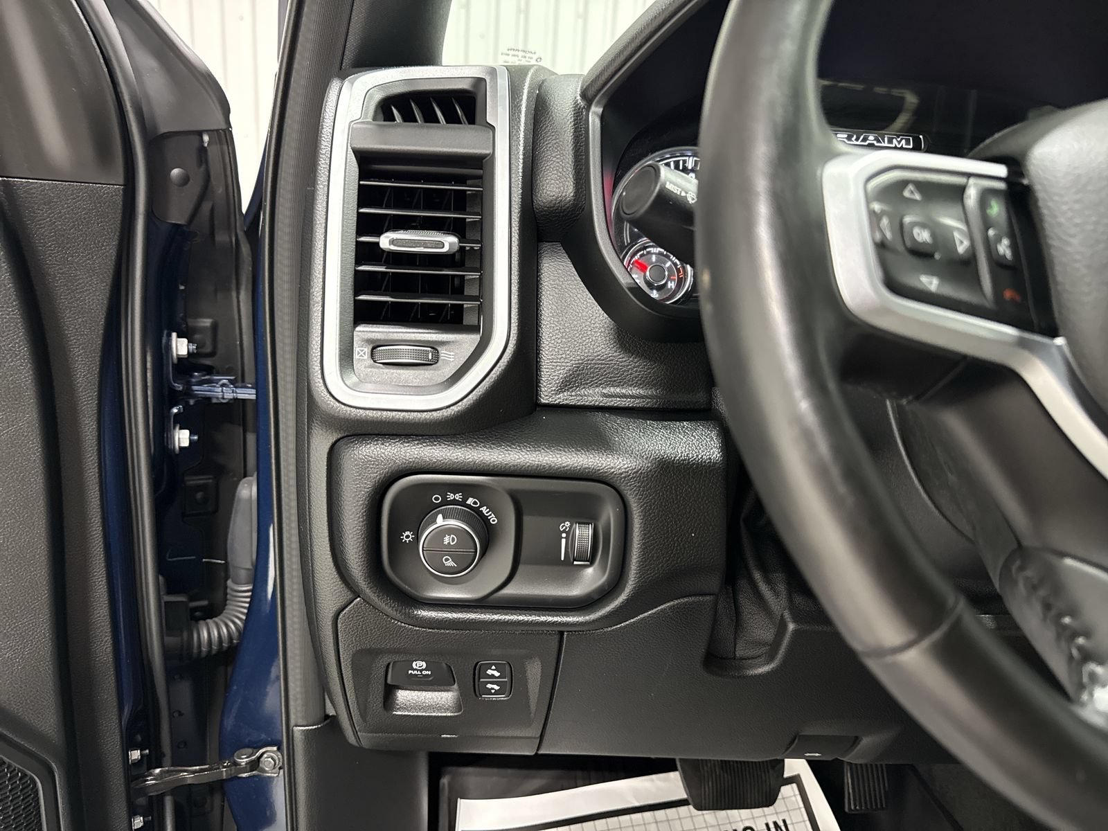 Used 2020 RAM 1500 Lone Star RWD image 18