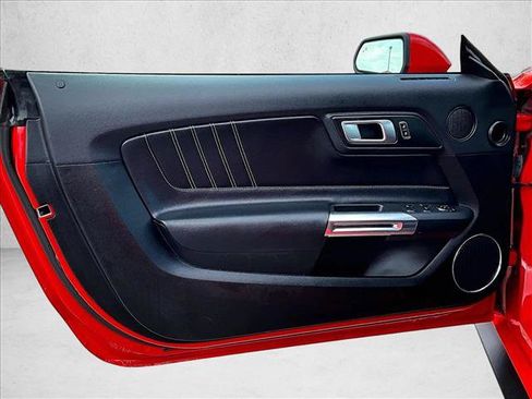 Used 2022 Ford Mustang Premium RWD image 17