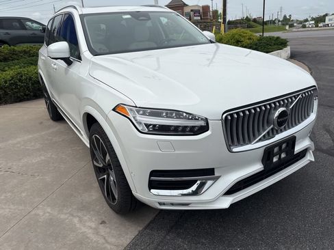 Certified 2023 Volvo XC90 B6 Plus w/ Protection Package Premier AWD/4WD image 4