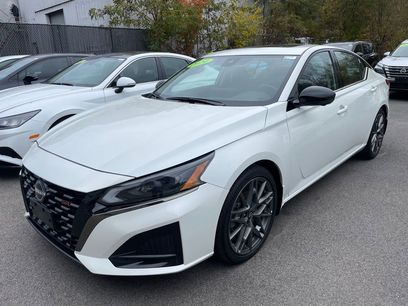 Used 2024 Nissan Altima 2.0 SR