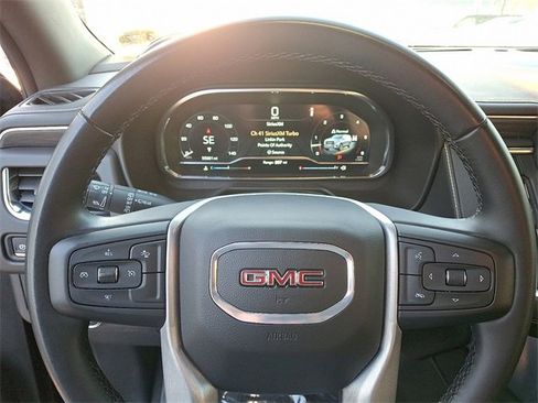 Used 2024 GMC Yukon SLT image 22