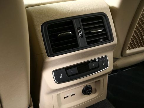 Used 2023 Audi Q5 2.0T Prestige w/ Prestige Package image 21