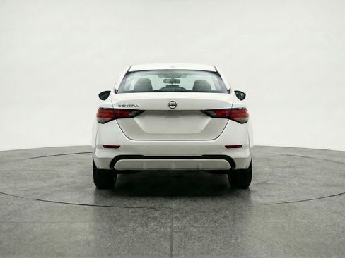 Used 2025 Nissan Sentra SV image 7