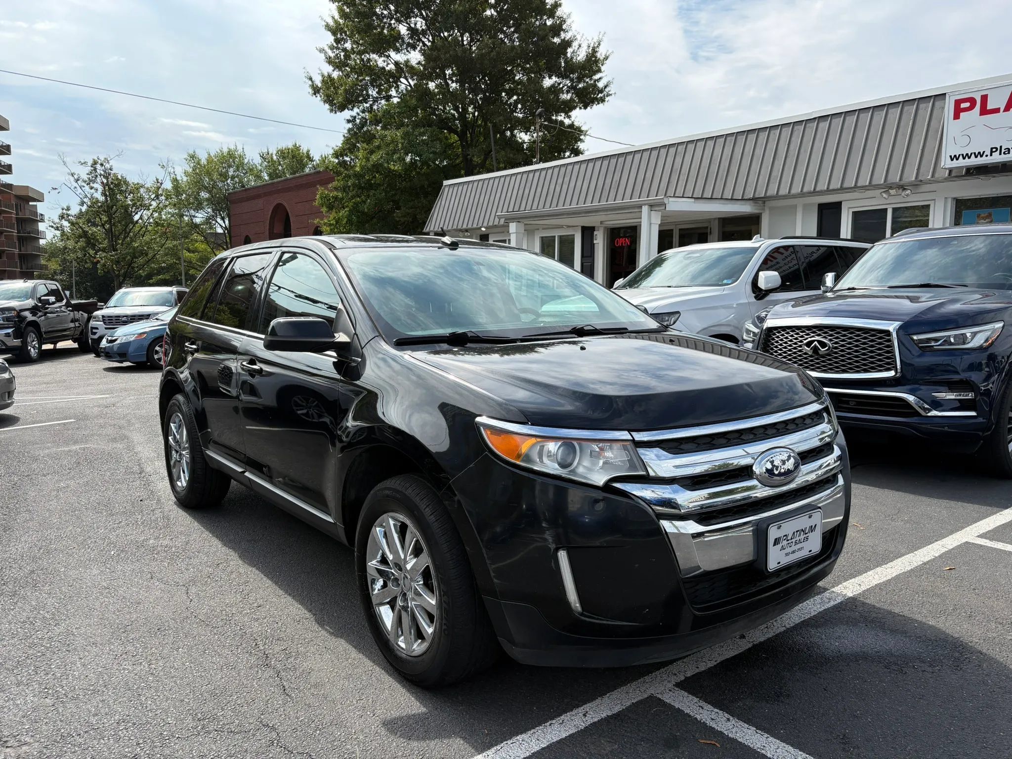 Used 2013 Ford Edge Limited AWD/4WD image 2