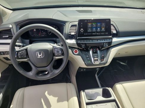 Certified 2025 Honda Odyssey EX-L image 11