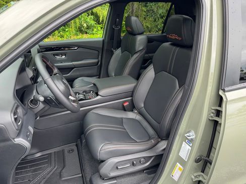 New 2026 Honda Pilot TrailSport image 8