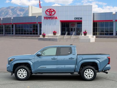 New 2026 Toyota Tacoma SR5 image 5