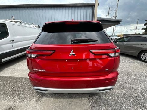 Used 2024 Mitsubishi Outlander SE image 6