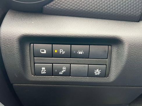 Used 2022 Nissan Kicks S FWD image 21