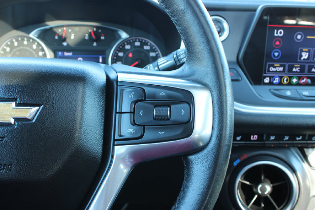 Used 2021 Chevrolet Blazer LT w/ Midnight/Sport Edition FWD image 26
