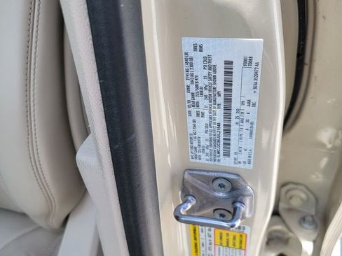 Used 2018 Lincoln MKC Reserve FWD image 19