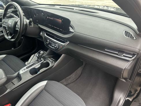 Used 2024 Buick Envista Preferred w/ Convenience I Package image 27