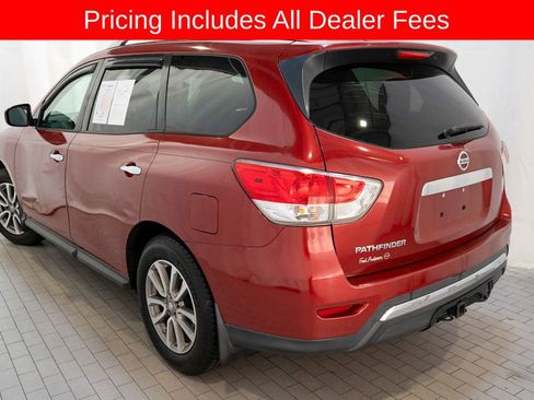 Used 2016 Nissan Pathfinder S FWD image 3