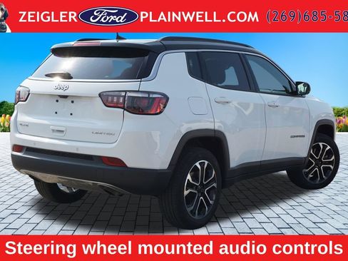 Used 2023 Jeep Compass Limited w/ Sun and Sound Group AWD/4WD image 5