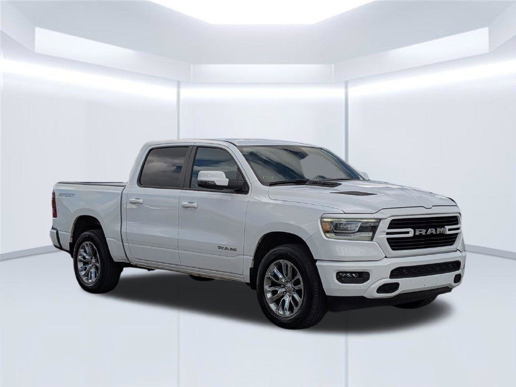Used 2023 RAM 1500 Laramie AWD/4WD image 8