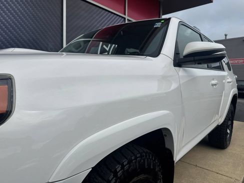 Used 2020 Toyota 4Runner TRD Off-Road Premium w/ Moonroof Package AWD/4WD image 17