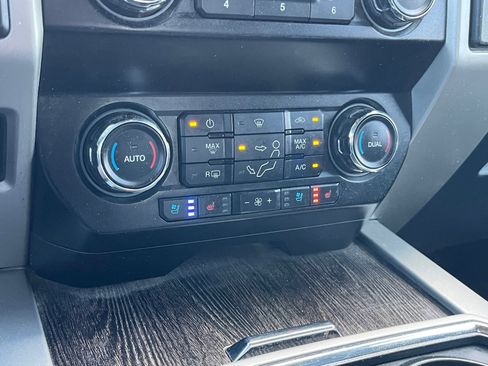 Used 2020 Ford F250 Lariat w/ Lariat Value Package AWD/4WD image 18