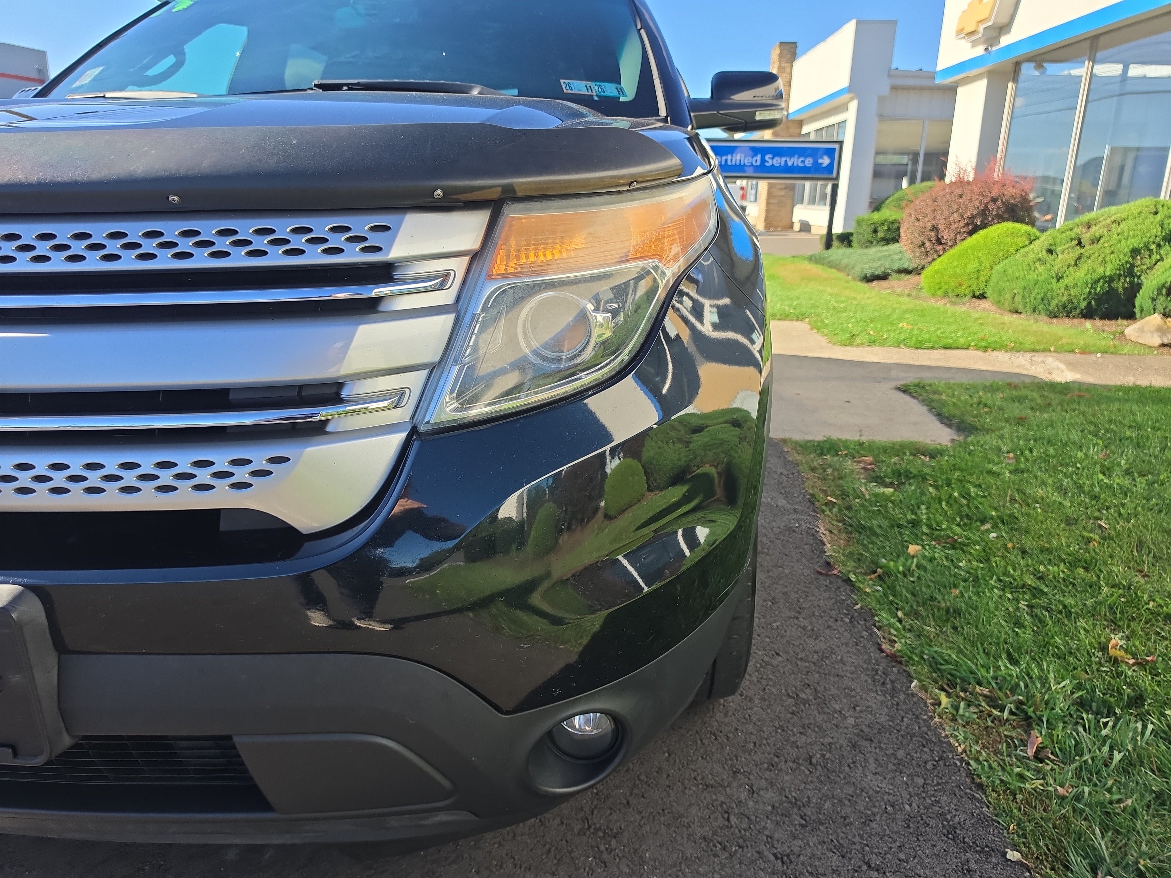 Used 2014 Ford Explorer XLT w/ Equipment Group 202A AWD/4WD image 10