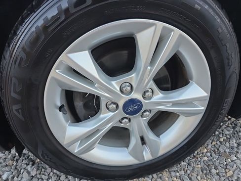 Used 2014 Ford Focus SE image 10