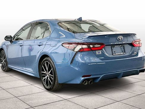 Used 2023 Toyota Camry SE image 10