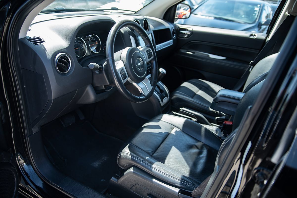 Used 2017 Jeep Compass High Altitude AWD/4WD image 16