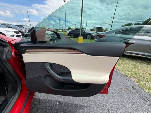 Used 2021 Tesla Model S Plaid AWD/4WD image 22