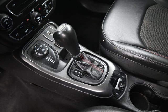Used 2019 Jeep Compass Trailhawk AWD/4WD image 23