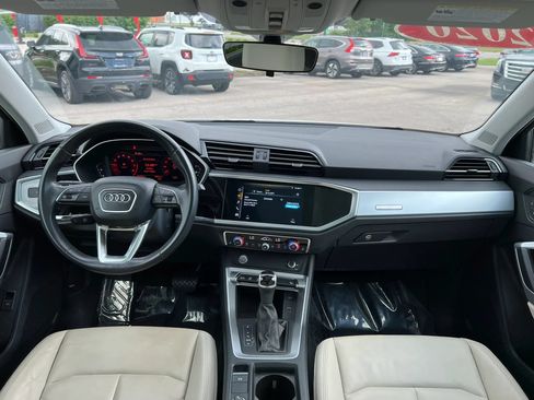 Used 2020 Audi Q3 2.0T Premium w/ Convenience Package AWD/4WD image 13
