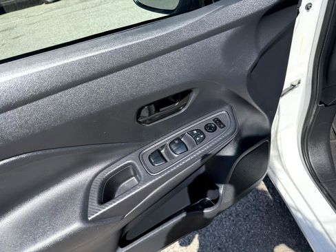 Used 2020 Nissan Versa S image 11