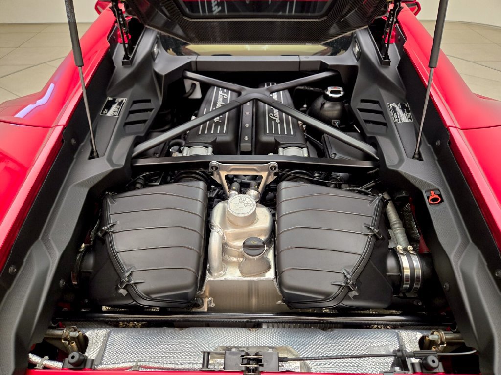 Used 2023 Lamborghini Huracan Tecnica RWD image 19