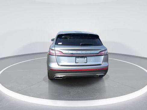 Used 2023 Lincoln Nautilus Reserve AWD/4WD image 7