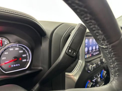 Used 2020 Chevrolet Silverado 1500 LTZ AWD/4WD image 20