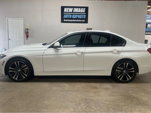 Used 2018 BMW 330i Sedan image 4