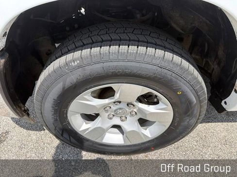 Used 2025 RAM 1500 Big Horn AWD/4WD image 18