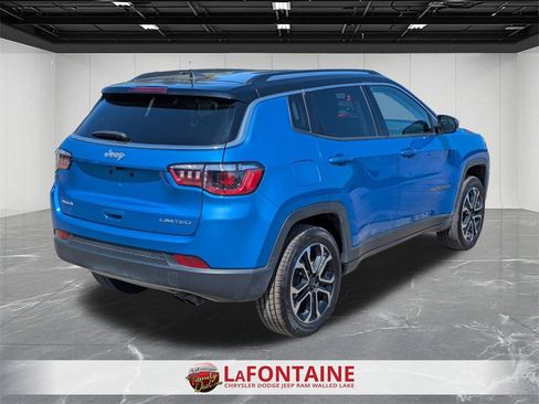 Certified 2022 Jeep Compass Limited image 6