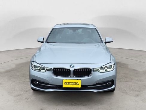Used 2018 BMW 328d xDrive Sedan w/ Premium Package AWD/4WD image 8