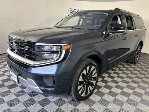 Used 2025 Ford Expedition Max Platinum w/ Driver's Package AWD/4WD image 1