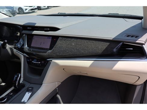 Used 2020 Cadillac XT6 Premium Luxury FWD image 18