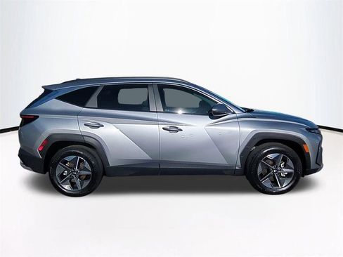 Certified 2025 Hyundai Tucson SEL image 4
