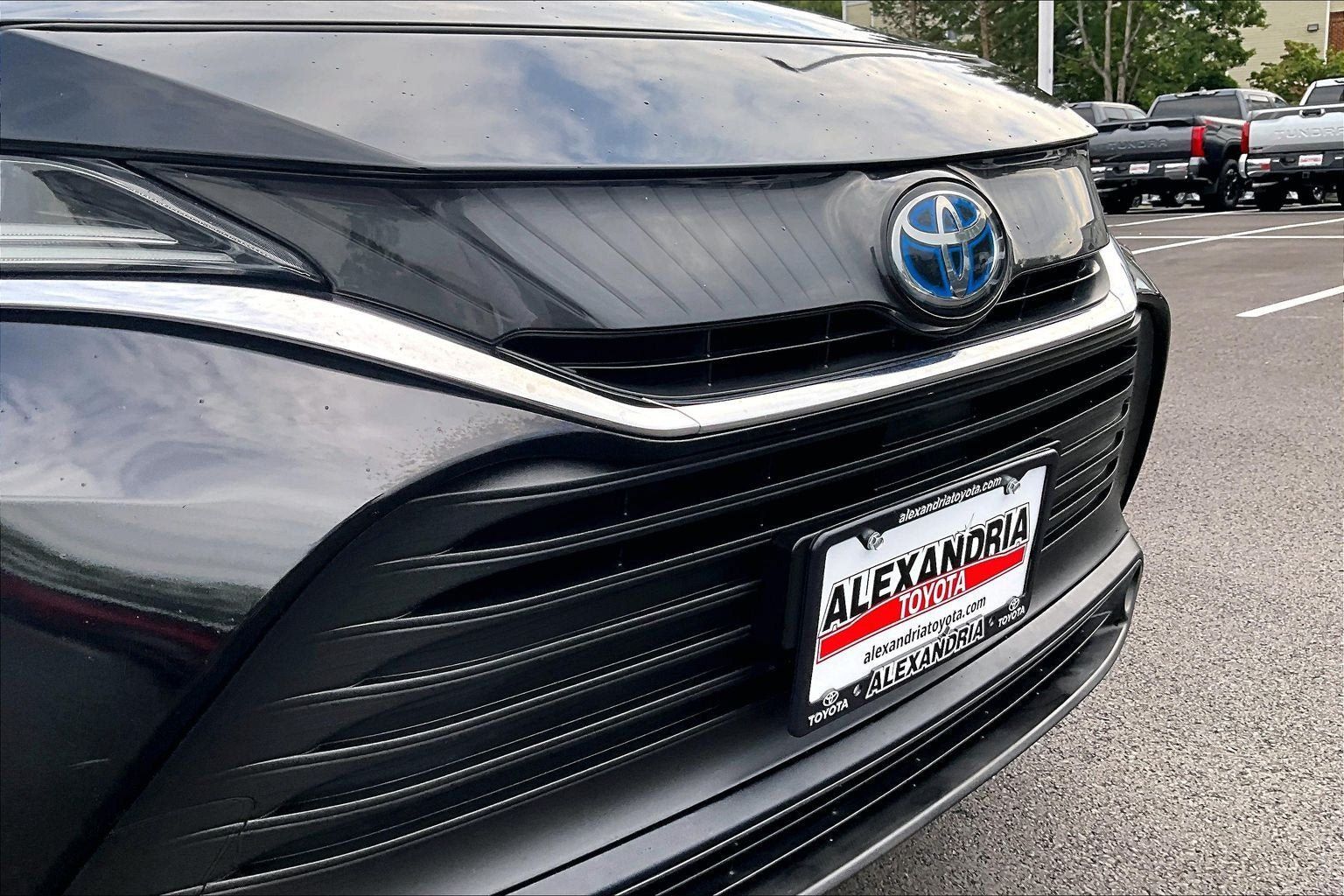 Used 2023 Toyota Venza LE AWD/4WD image 27