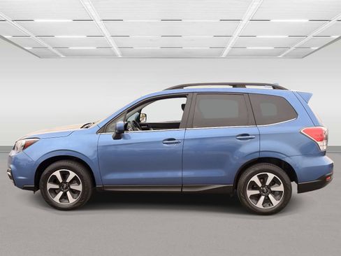 Used 2018 Subaru Forester 2.5i Limited AWD/4WD image 2