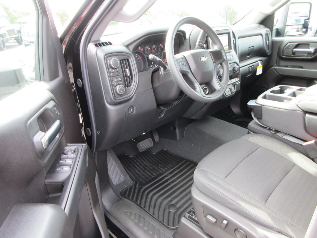 New 2026 Chevrolet Silverado 2500 Custom w/ Custom Value Package AWD/4WD image 15