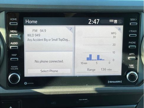 Used 2020 Toyota Tacoma TRD Sport image 11