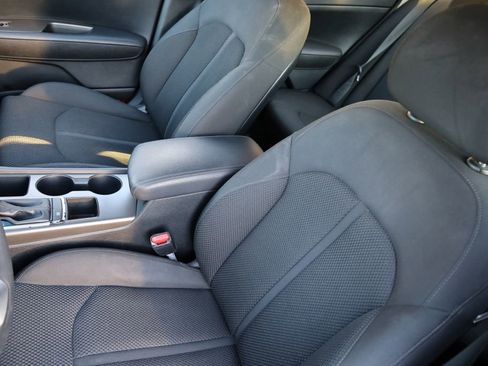 Used 2019 Kia Optima LX image 13