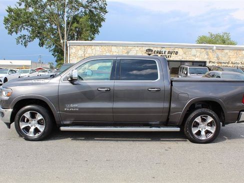 Used 2019 RAM 1500 Laramie AWD/4WD image 4